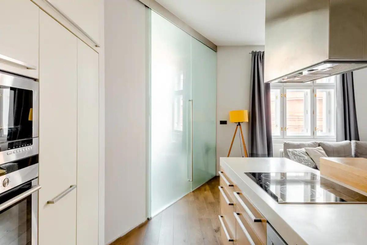 Days - Designer - 1bdr - Workspace - Imac - Netflix Appartamento Praga