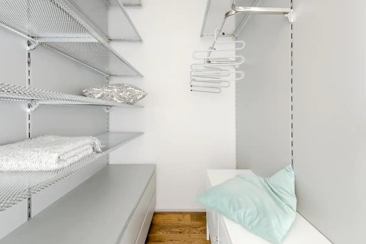 Days - Designer - 1bdr - Workspace - Imac - Netflix * Praga